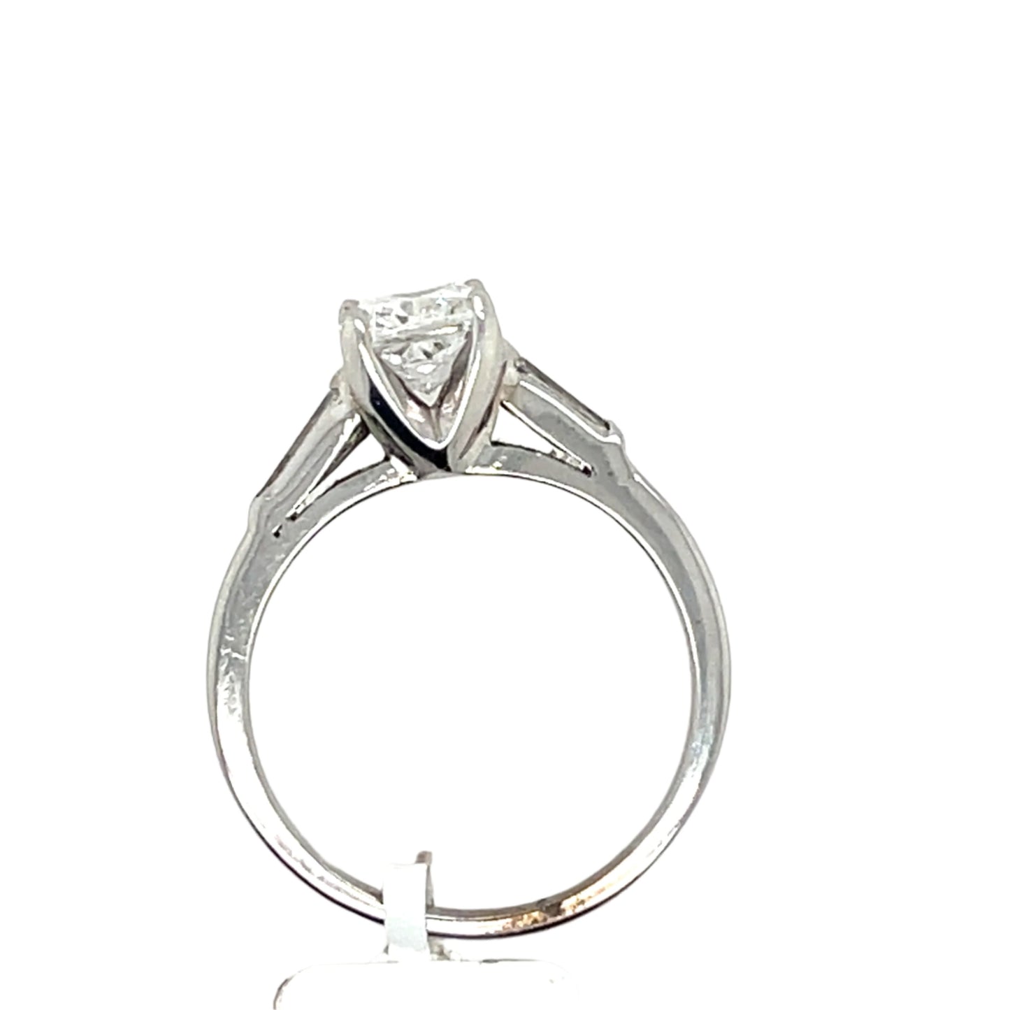 Cushion Cut Engagement Diamond Ring