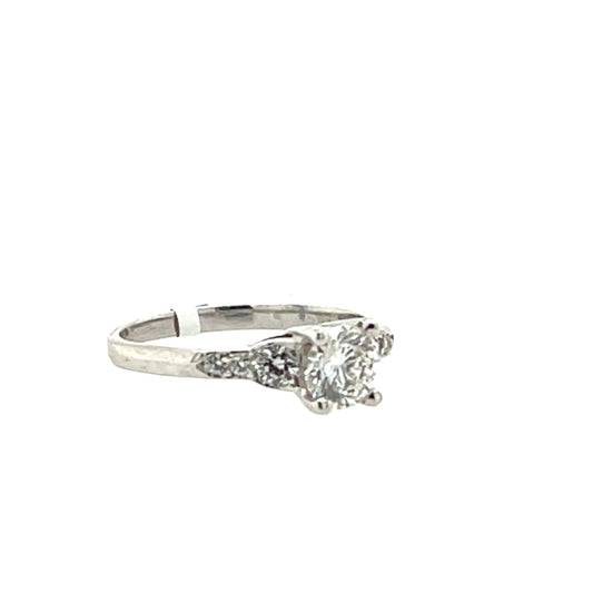 0.61 ct Round Diamond Engagement Ring