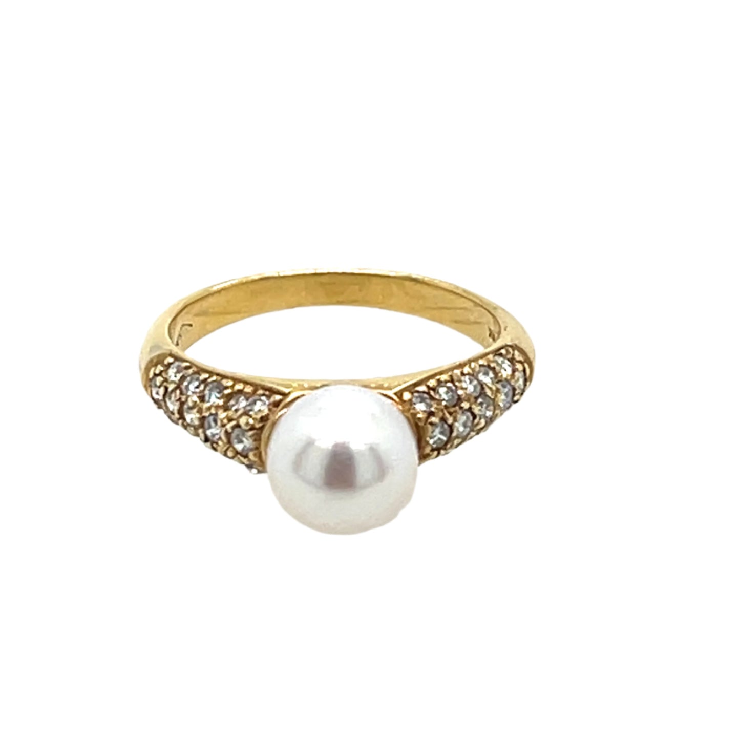 Cultured Pearl and Diamond Ring in 18K Yellow Gold